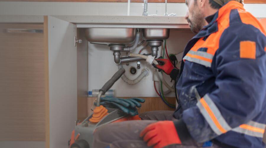 Professional sink repair in Lysite, WY